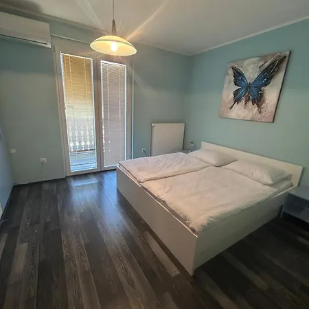 Апартаменты Ema Бохинь