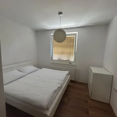 Ema Apartment
