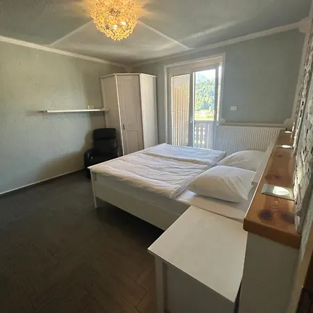 Apartment Ema *