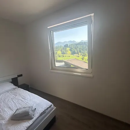 Ema Apartment