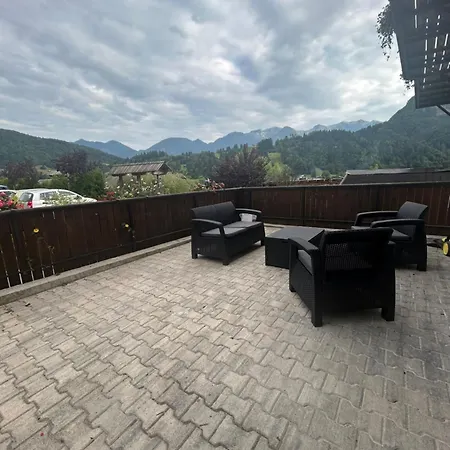 Ema Apartment